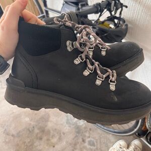 Sorel women’s boots